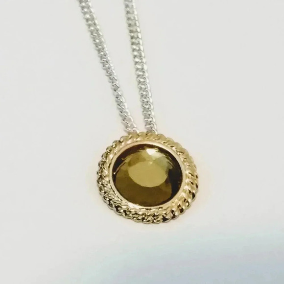 Pendant Necklace Silver Tone Gold Tone Pendant 17" - Picture 3 of 3